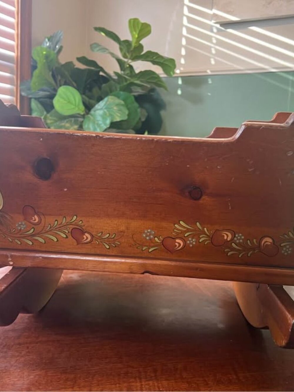 Vintage antique hand made,hand painted toy rocker cradle (signed) - Picture 2 of 8
